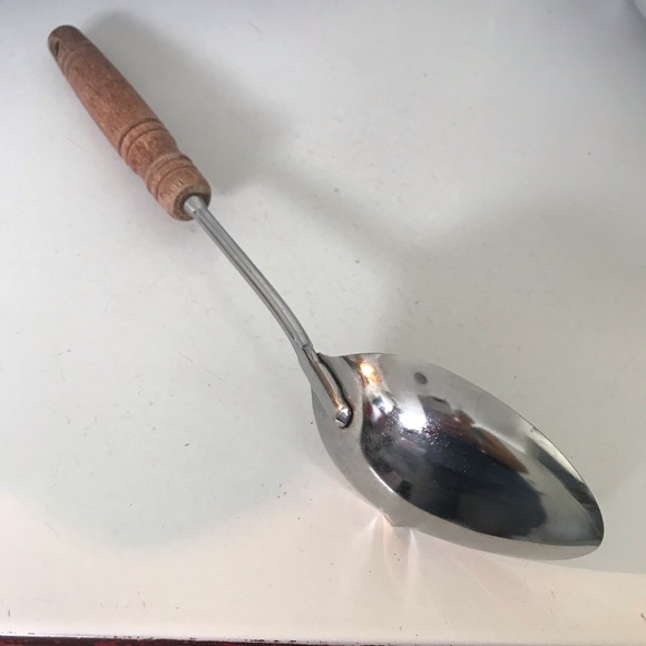 Vintage EKCO Serving Spoon - Picture 3 of 7